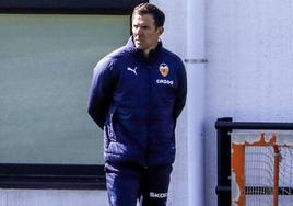 Carlos Marchena, durante un entrenamiento con el Valencia.