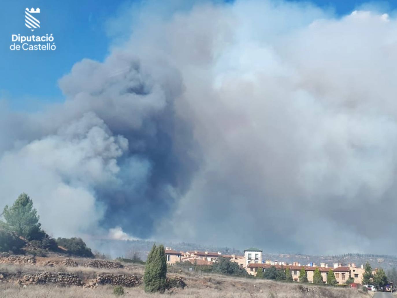 Incendio forestal en Villanueva de Viver