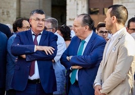 Enric Morera, José Vicente Morata y Vicent Mompó, en junio en el acto en defensa del Derecho Civil.