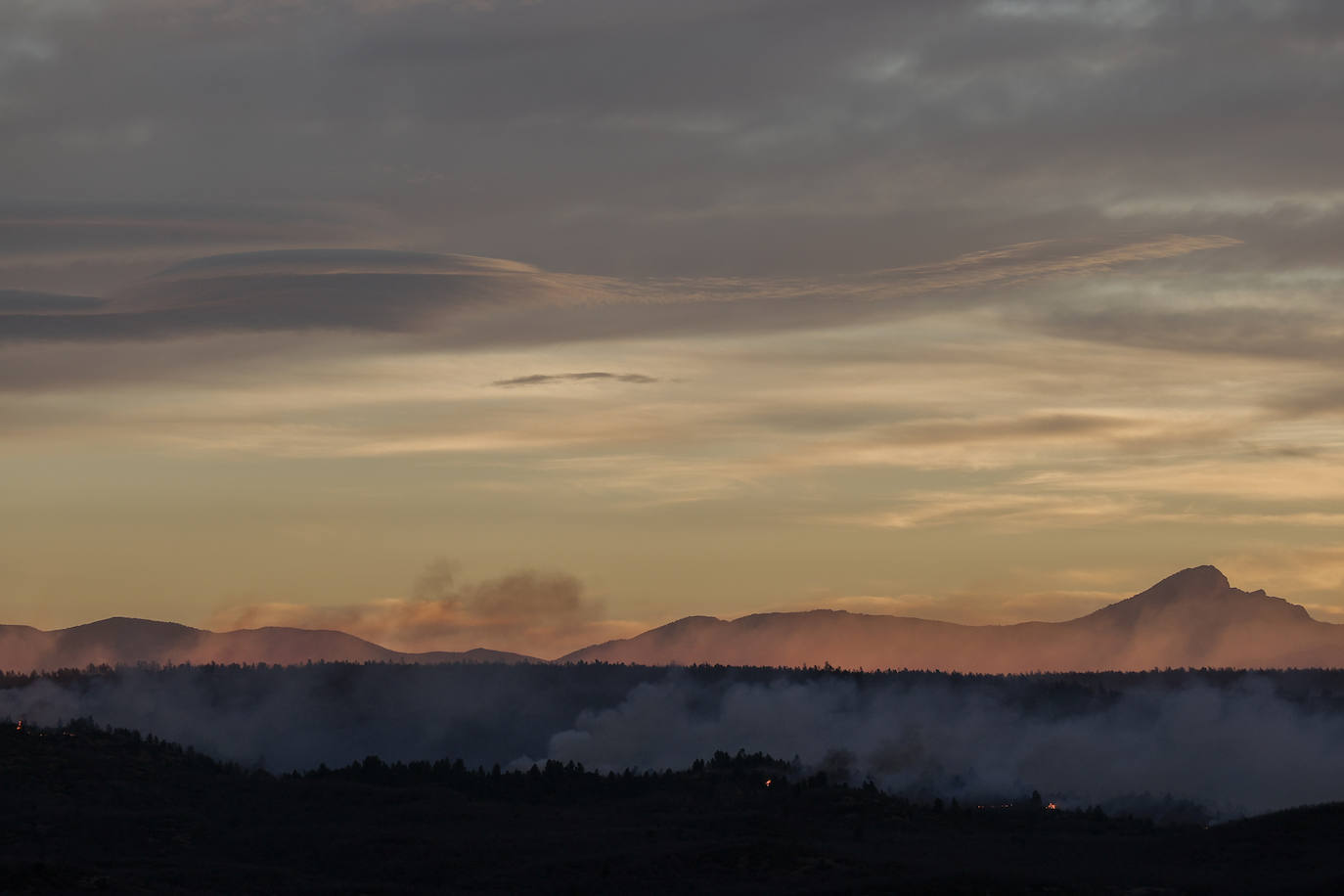 Incendio forestal en Villanueva de Viver