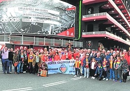 La peña Balaguer de La Pobla de Vallbona celebra los 50 años de su fundación.
