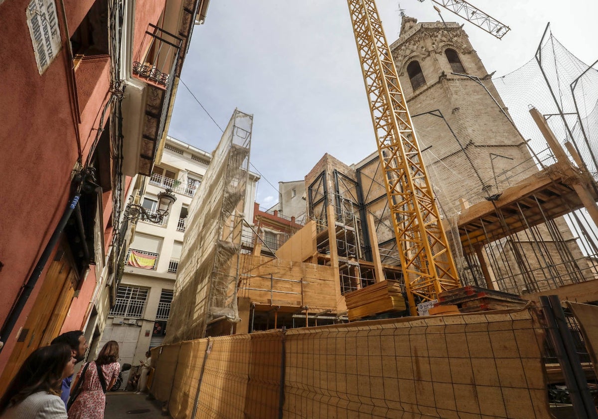 Otro retraso en la reforma de la Casa del Relojero de Valencia dispara el coste de las obras
