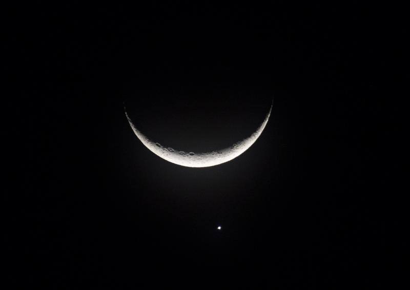 Qué son y qué función tienen las perlas de vidrio encontradas en la luna