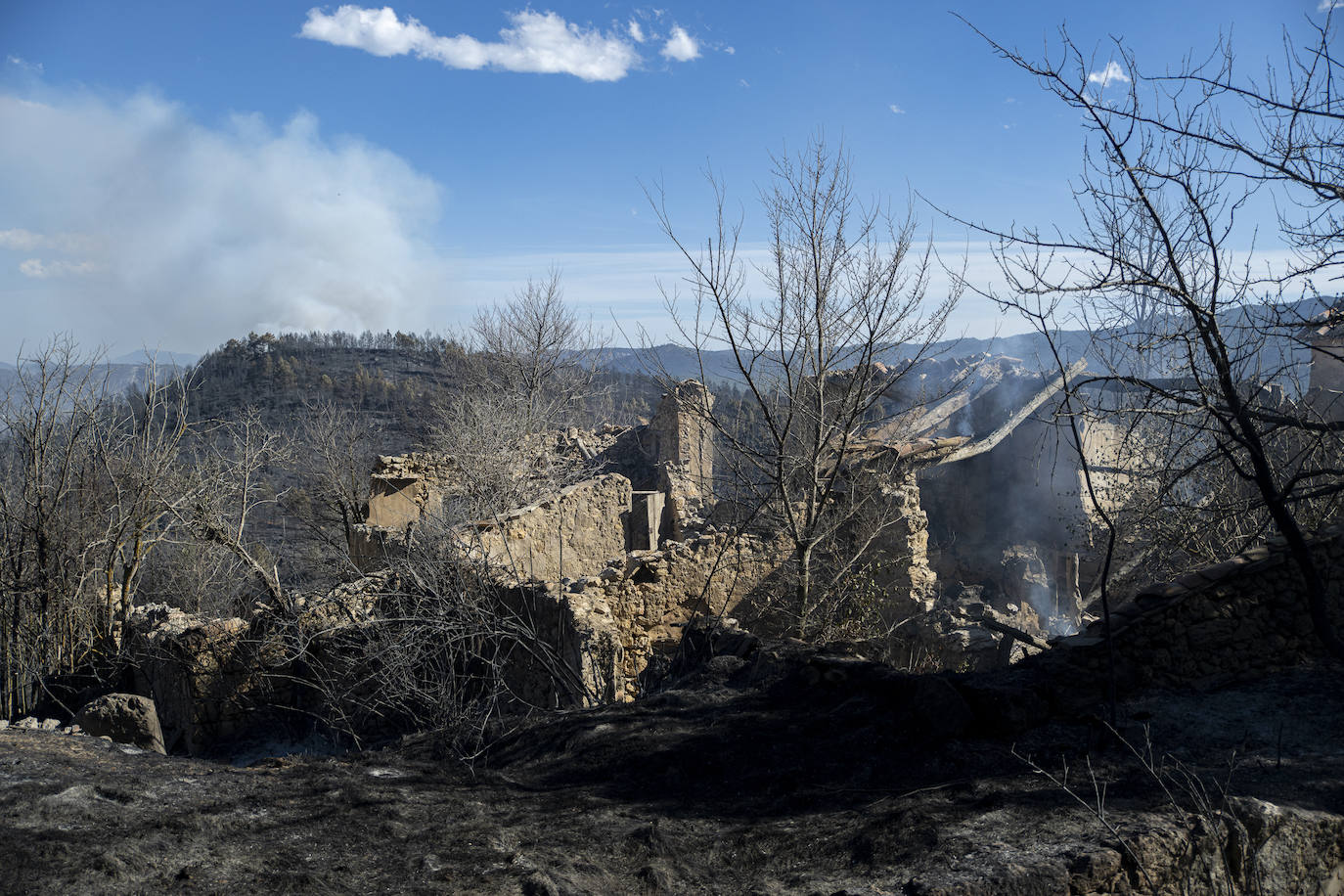 Así ha arrasado el incendio de Castellón con casas, coches y otros bienes materiales