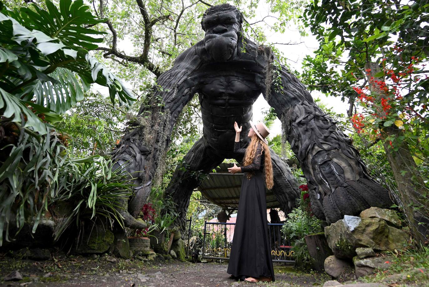 Los gigantes de basura que se convierten en arte