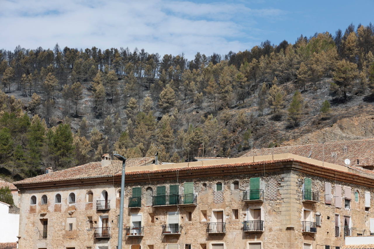 Montán, arrasado por las llamas del incendio en Castellón