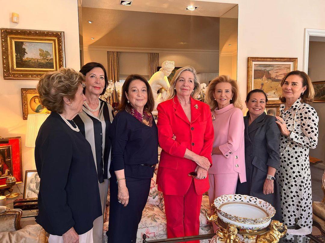 Mayrén Beneyto, Blanca Martí, Enma Bover, Feli Alcántara, Asunta Manet, Margarita Garín y Maloles Blanquer.