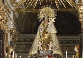 La Virgen de los Desamparados, en el camarín de la Basílica.