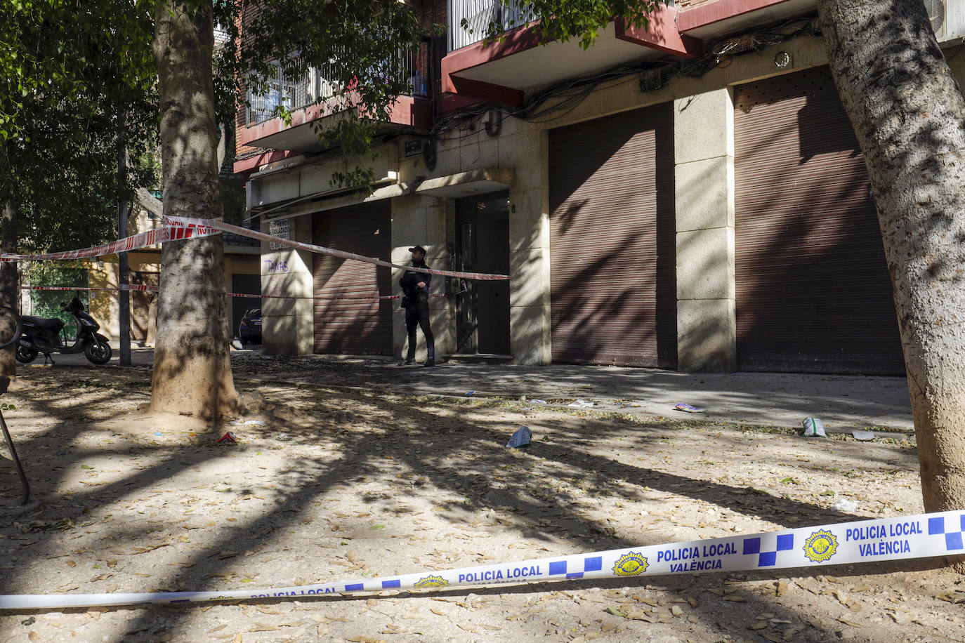 Tres personas mueren en un incendio en Valencia