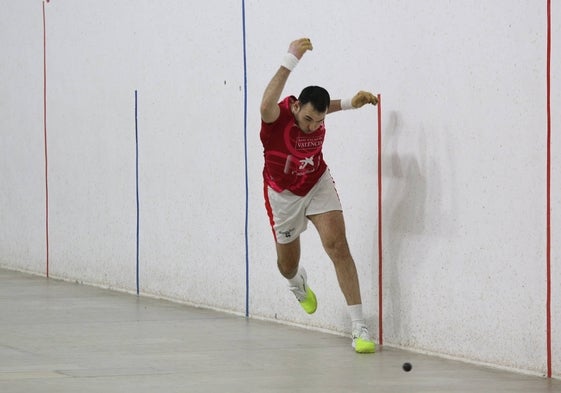 Lorja, durante una partida de la Lliga de raspall.