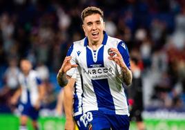 Joni Montiel, celebrando su gol durante el partido ante el Zaragoza.