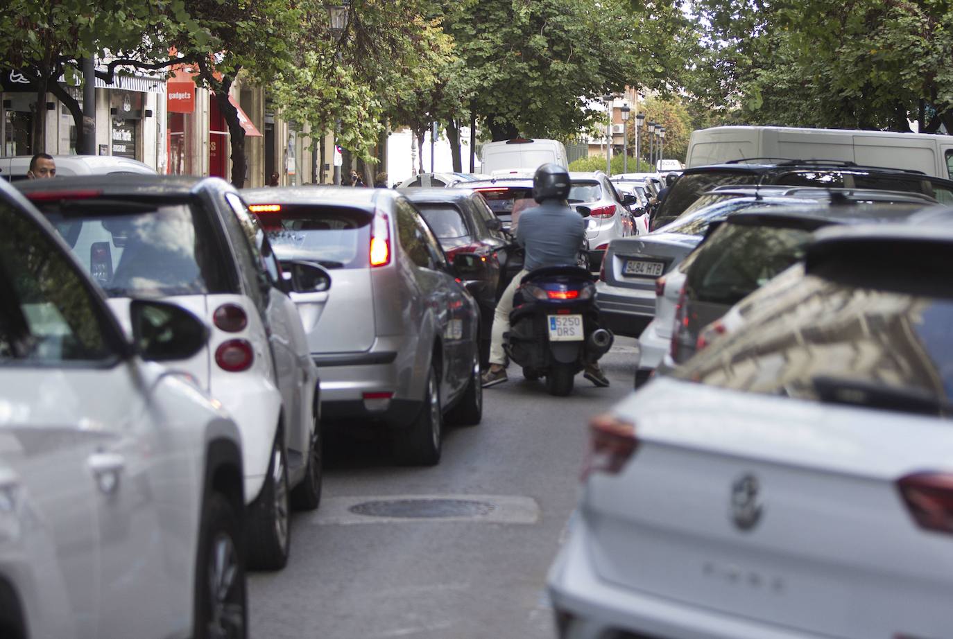 Las ciudades en las que te pueden multar por no llevar la etiqueta ambiental