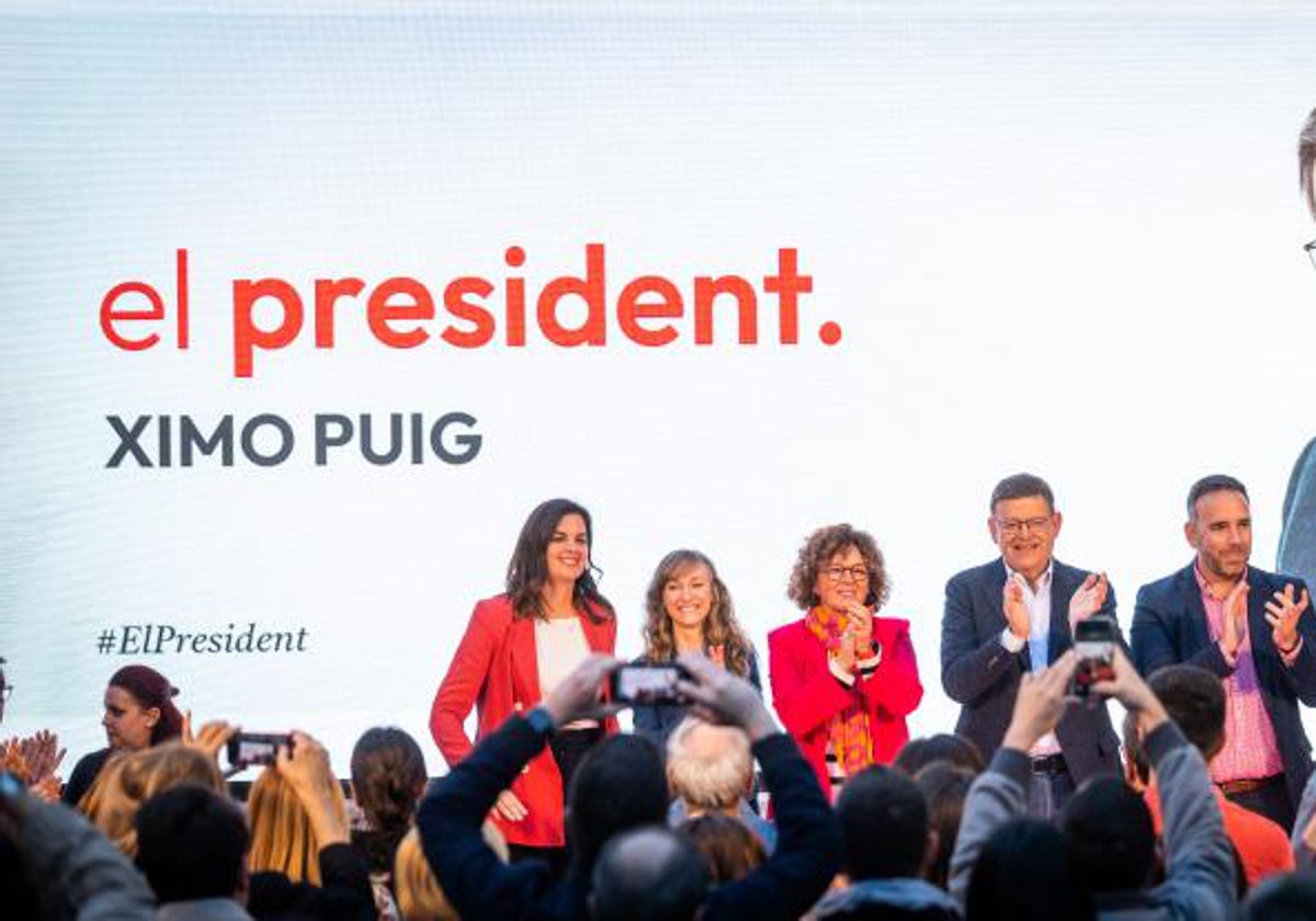 Final del acto protagonizado por Puig en la plaza de Manises.