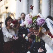 Dudas ante una boda: ¿Hay que declarar en Hacienda los regalos de los invitados?