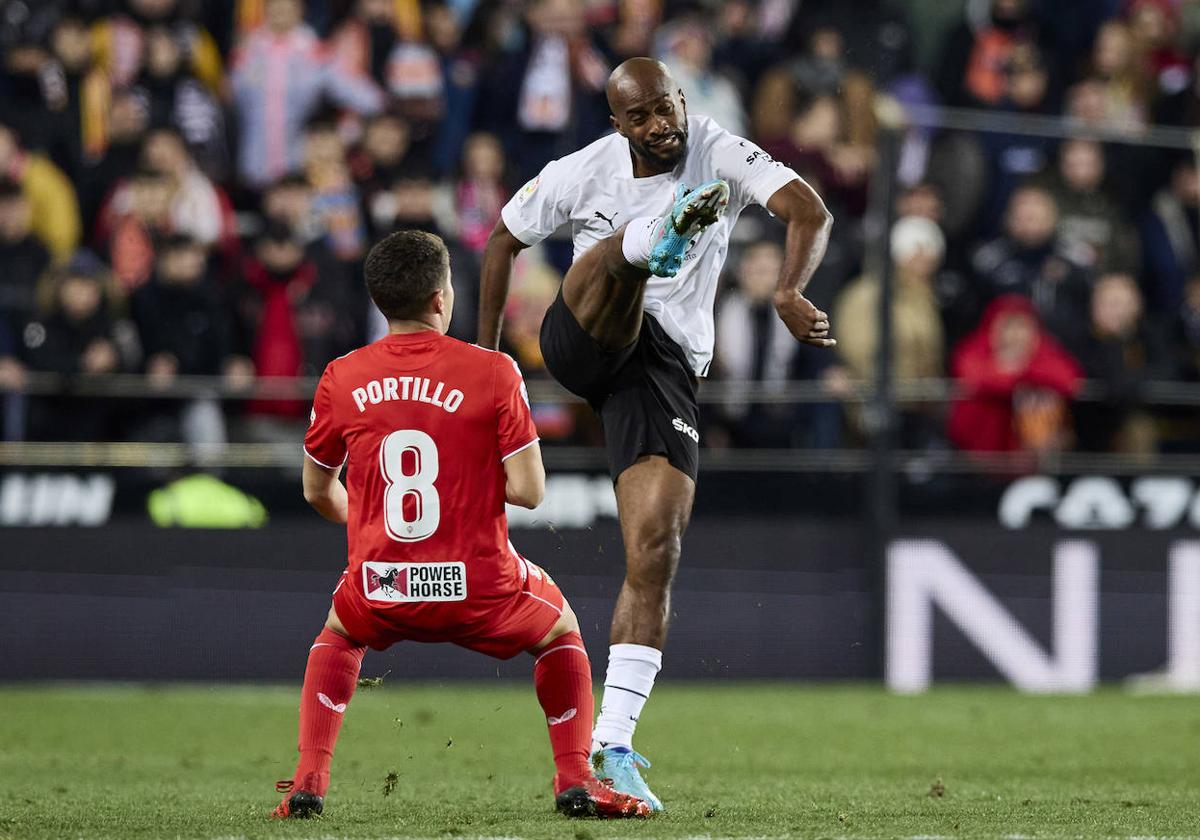 Foulquier, durante el partido de la primera vuelta contra el Almería.