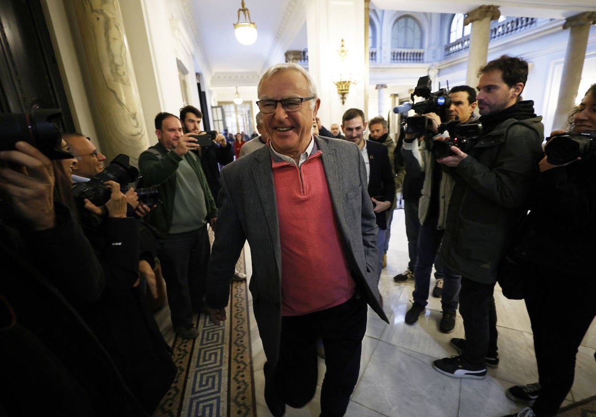 Joan Ribó, antes de una reunión en el Ayuntamiento de Valencia.