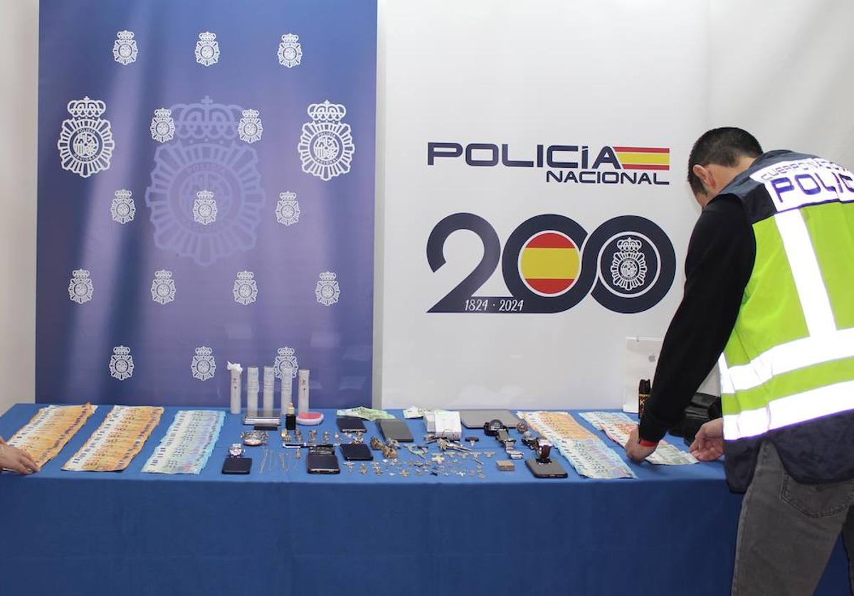 Objetos recuperados por la Policía Nacional.