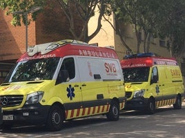 Ambulancias en un centro de salud de la Safor.