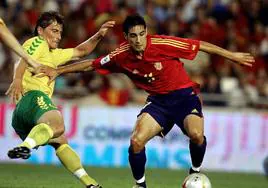 La presencia de jugadores del Valencia, como Vicente en 2005 ante Lituania, siempre ha sido uno de los alicientes.