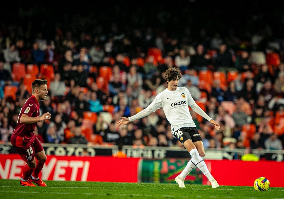 Javi Guerra, en el partido contra el Sevilla.