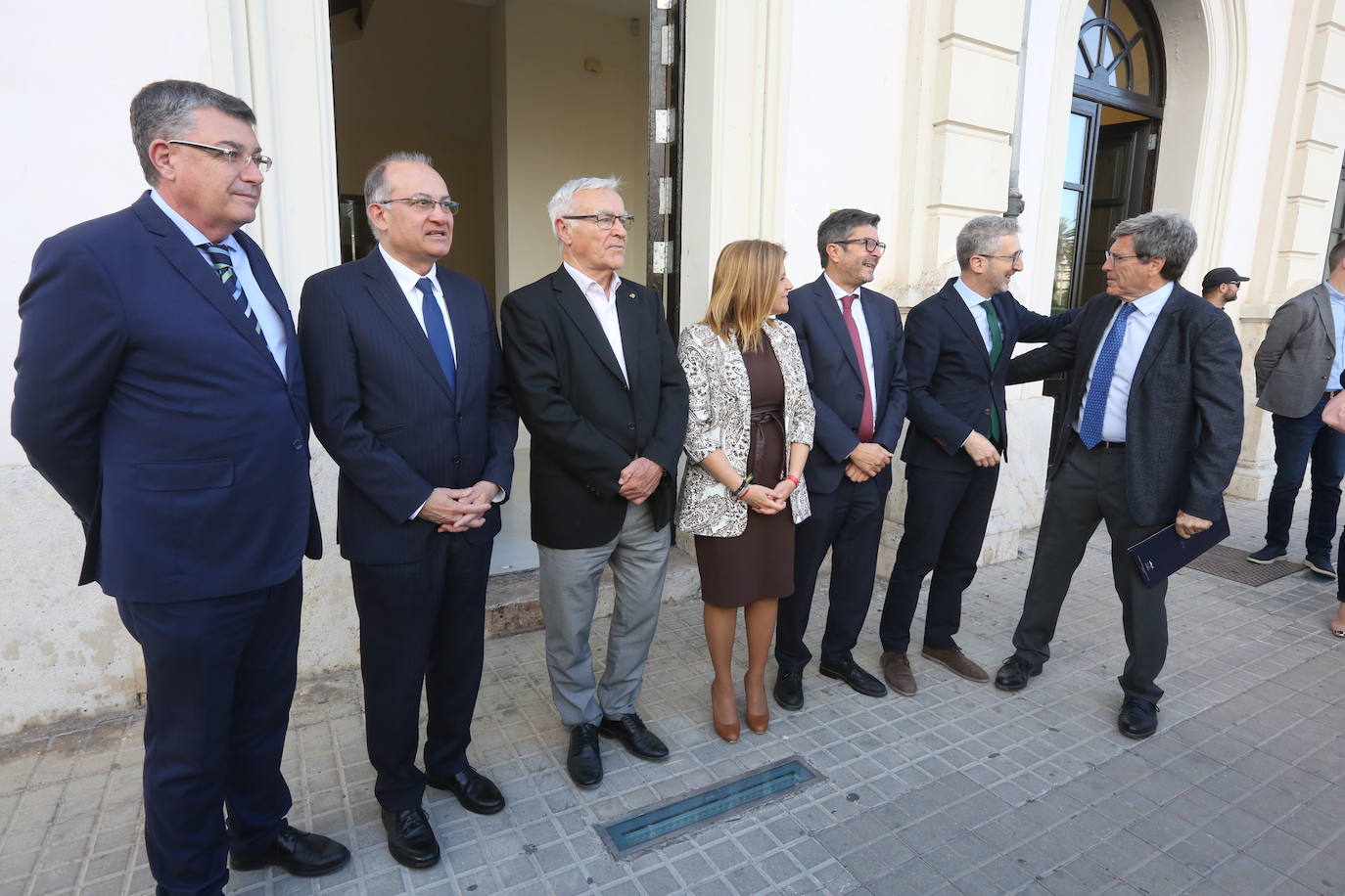 Joan Calabuig toma posesión como presidente del puerto de Valencia