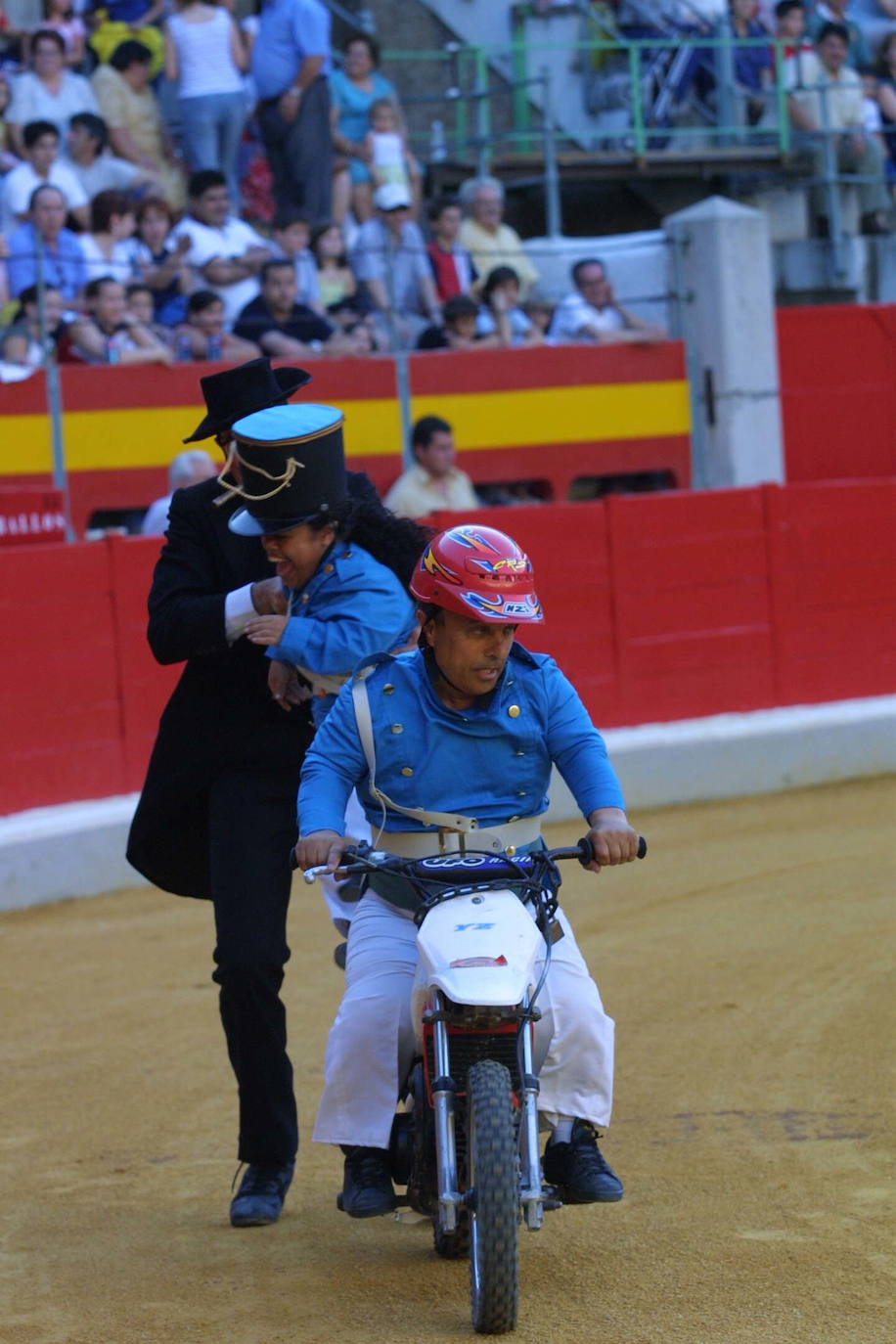 Fotos: la historia del bombero torero en España, en imágenes