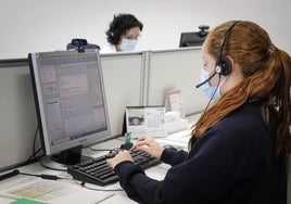 Profesionales de La Fe durante el seguimiento de pacientes.