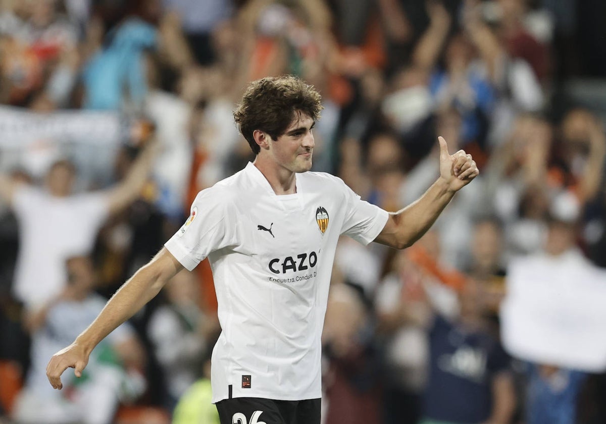 Javi Guerra, tras anotar el que, de momento, es el gol de su vida en el Valencia.