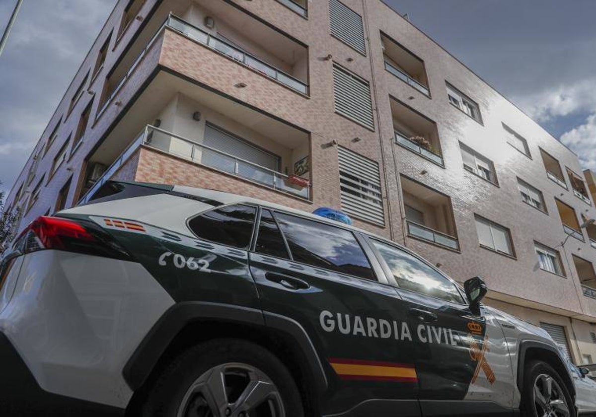 Un coche patrulla de la Guardia Civil en Valencia.