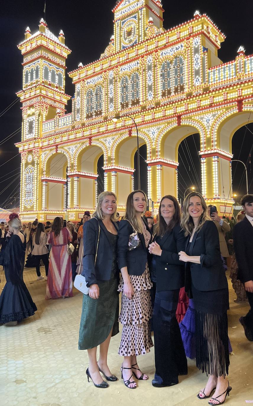 Arantxa Pérez Pous, Paula Bernal, Ana Parejo y Elena Ravello y Ana Parejo.