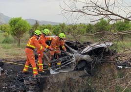 Los bomberos excarcelaron a la víctima.