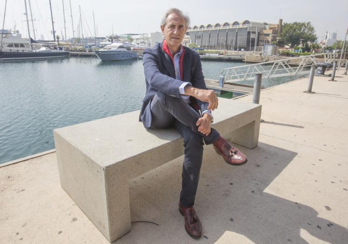 Javier Castellar posa en el Puerto, en la zona donde concluye el Gran Fondo.