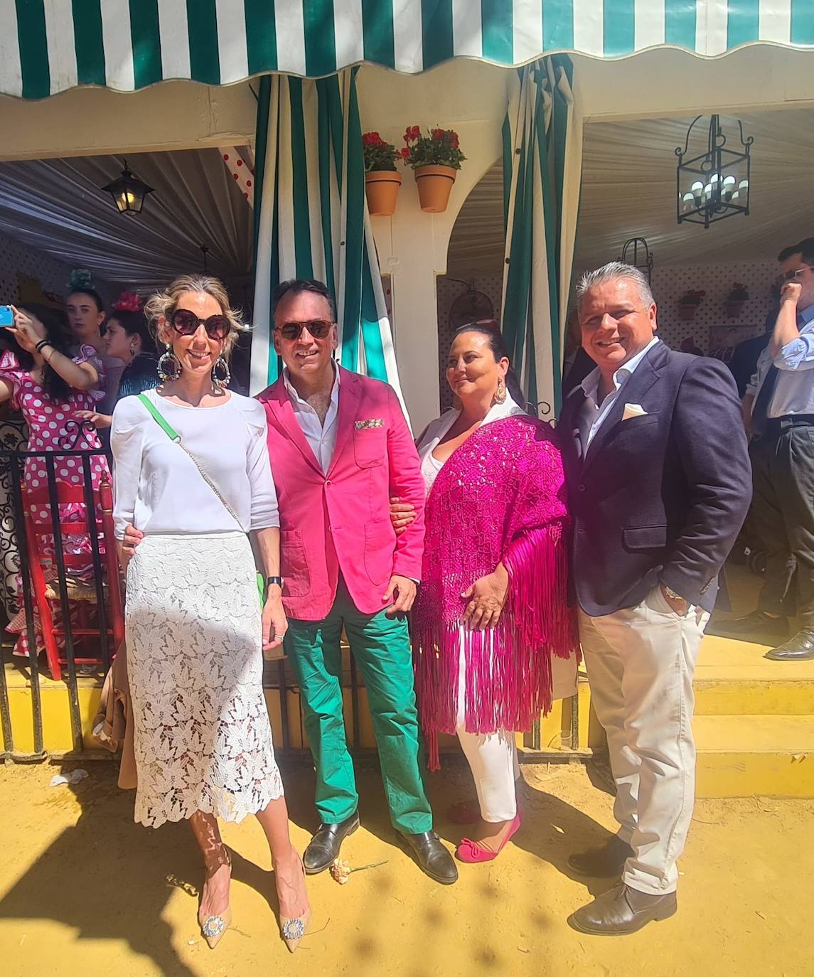 Elvira Selva, Jorge Casanueva, Marina Casanueva y Julio Falconi.