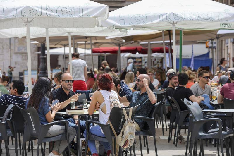 Ambientazo este domingo en las calles de Valencia