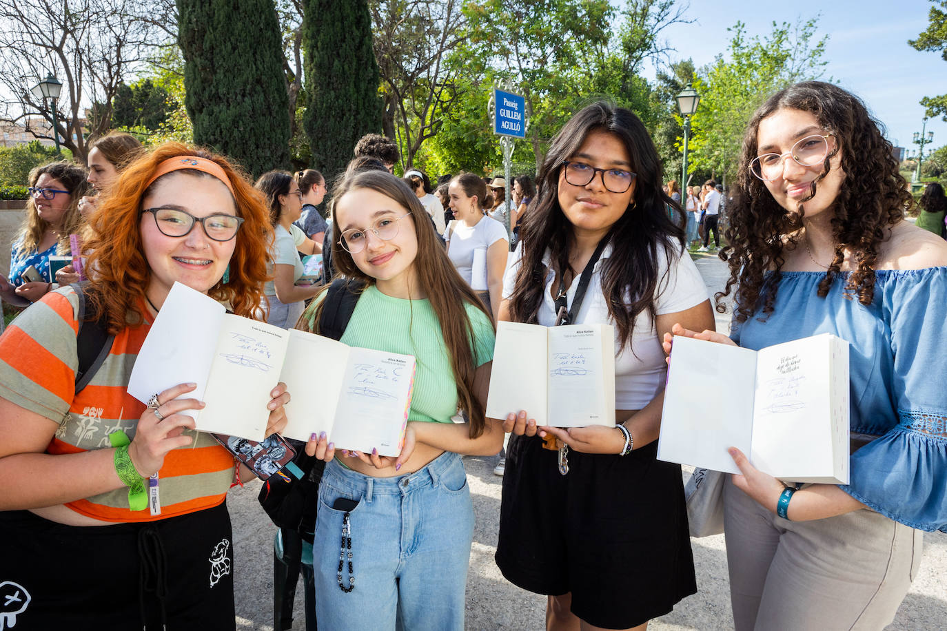 Así ha sido la firma de libros de Alice Kellen