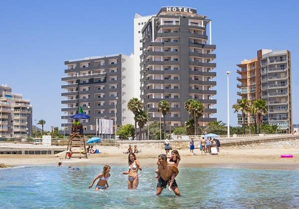 Port Europa, el hotel de Calpe en primera línea de playa pensado para ti