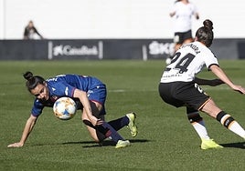 Un encuentro entre el Levante y el Valencia femeninos.