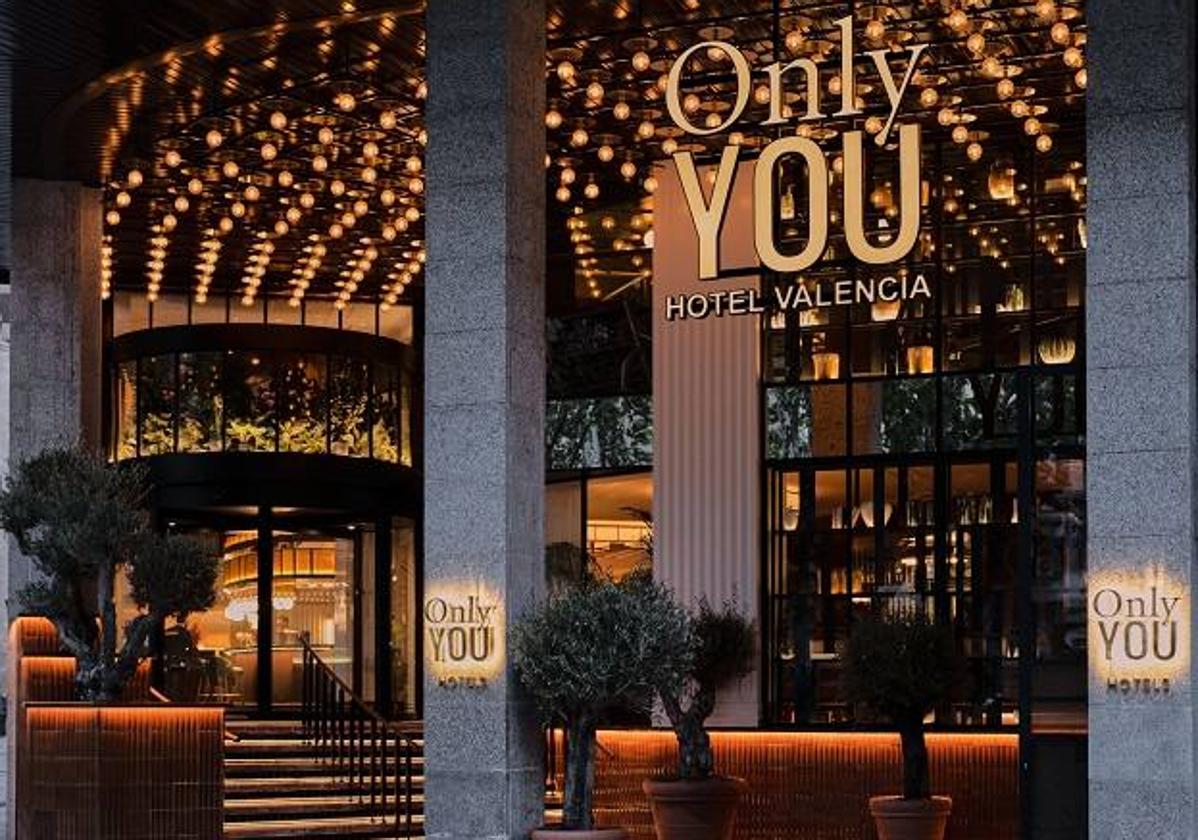 Only YOU Hotel Valencia celebra el Día de la Madre con gastronomía, arte, cocktails y yoga durante todo el mes