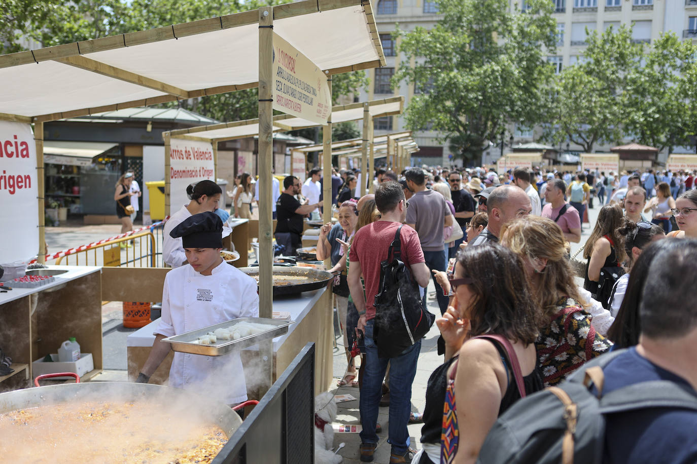 Valencia saborea su gran evento de las paellas
