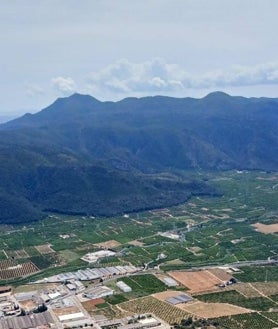 Imagen secundaria 2 - La ruta ofrece algunos lugares en los que parar a descansar.