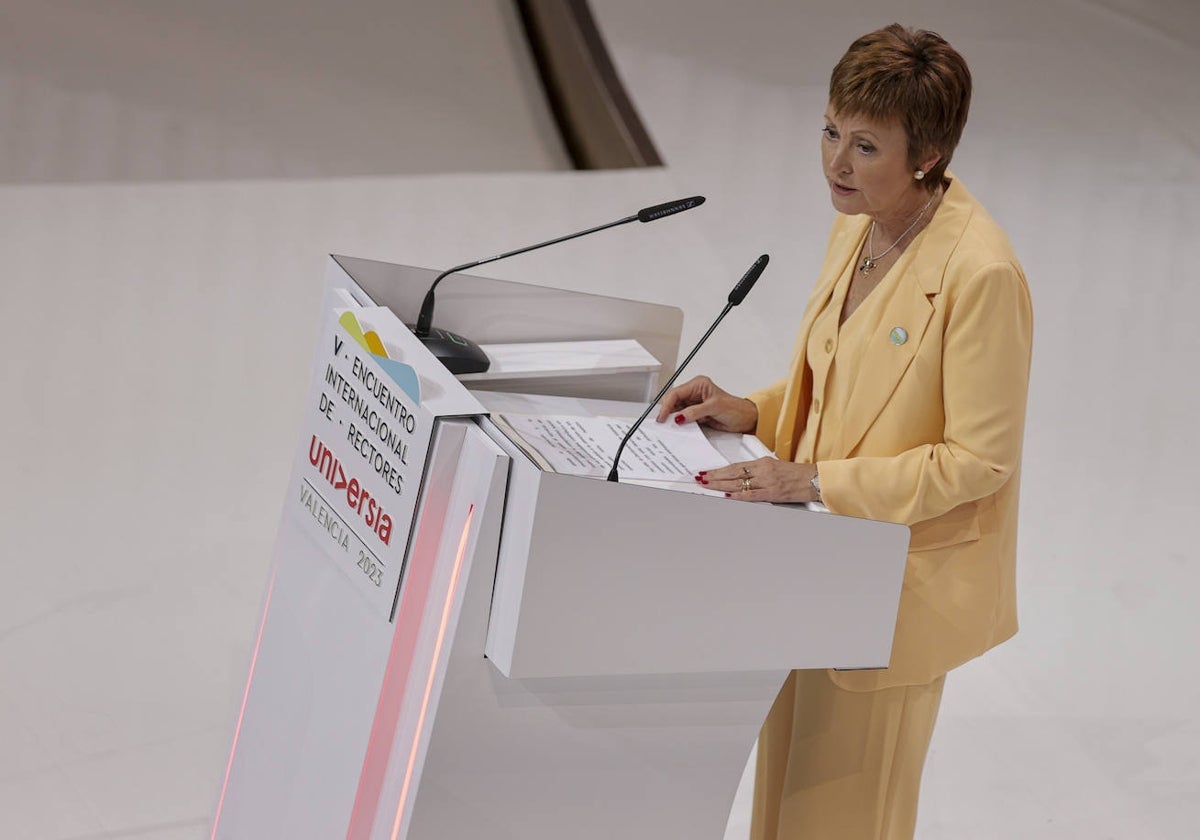 Mavi Mestre, durante la lectura de la Declaración de Valencia.