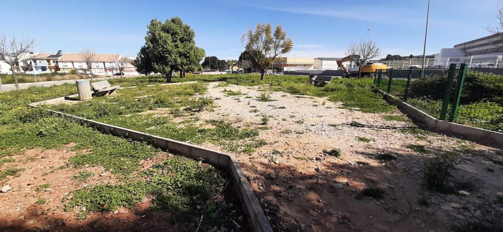 Imagen secundaria 1 - Autorizan la reforma del parque del polígono de Villalonga, que tendrá cámaras para evitar robos a camiones