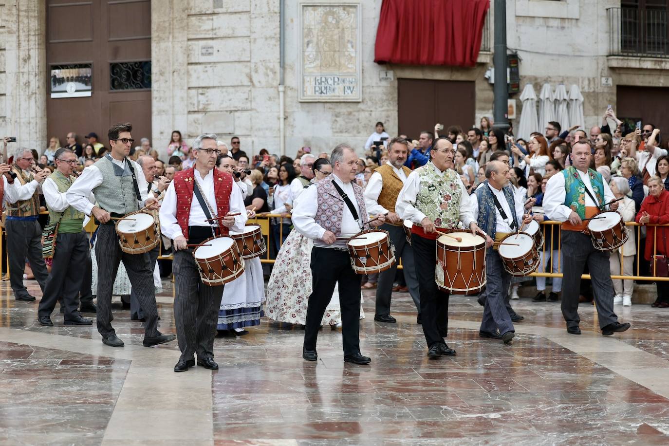 Dansà infantil a la Virgen de los Desamparados