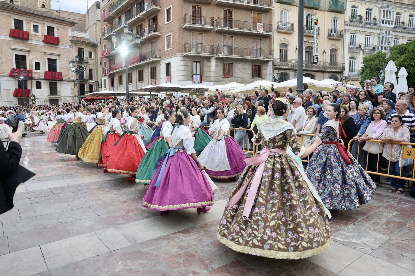 Dansà infantil a la Virgen de los Desamparados