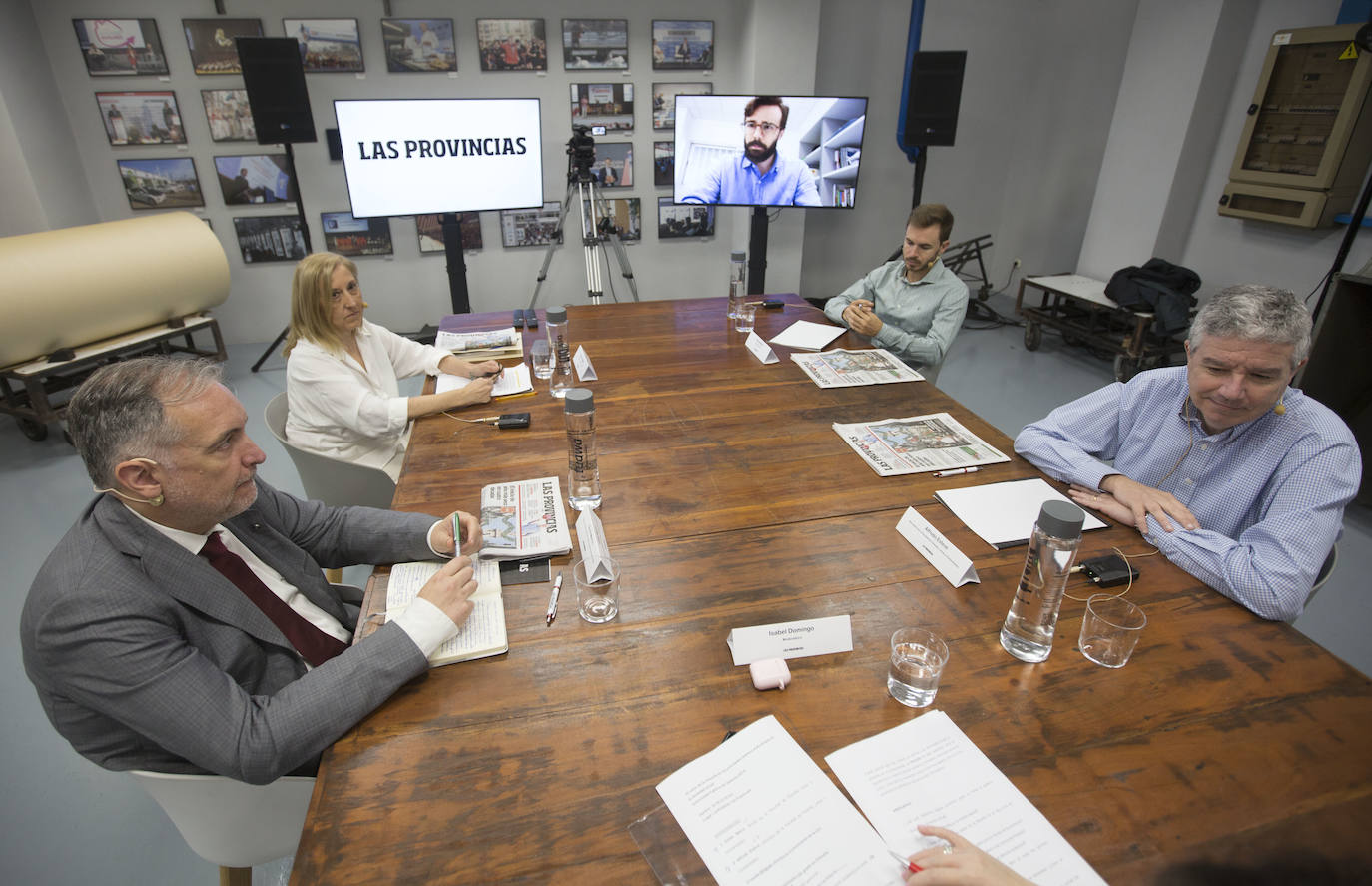 FOTOGALERÍA | Desayuno UCV &#039;Filosofía: Ámbitos laborales y globales&#039;