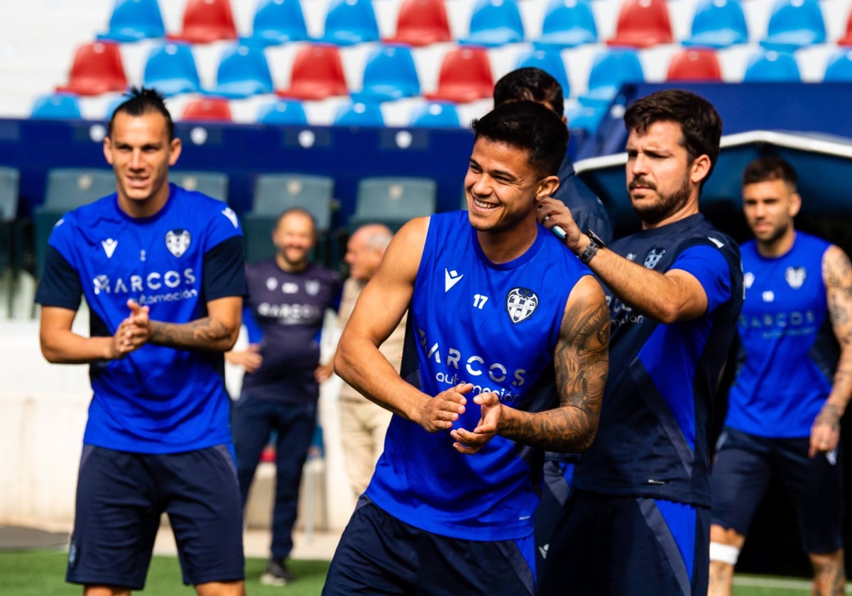 Roger Brugué, en su vuelta a los entrenamientos con el grupo.