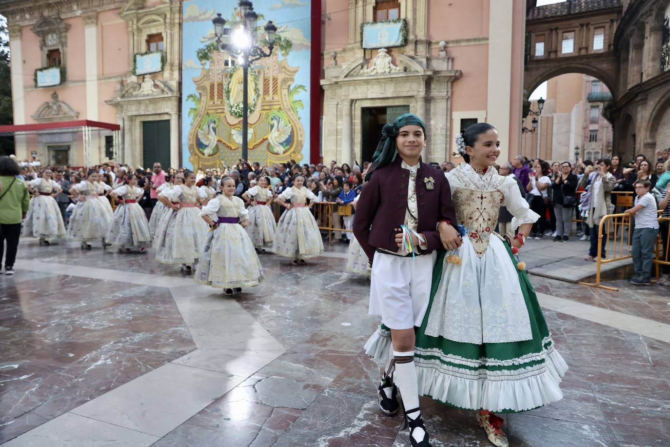 Dansà infantil a la Virgen de los Desamparados