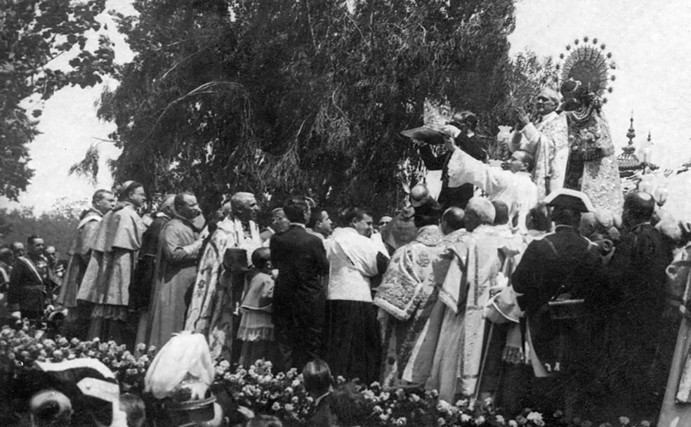 Así fue la coronación de la Virgen de los Desamparados en 1923