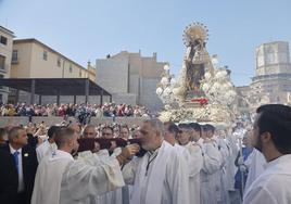 Las mejores imágenes de la procesión extraordinaria por el centenario de la Coronación de la Virgen de los Desamparados