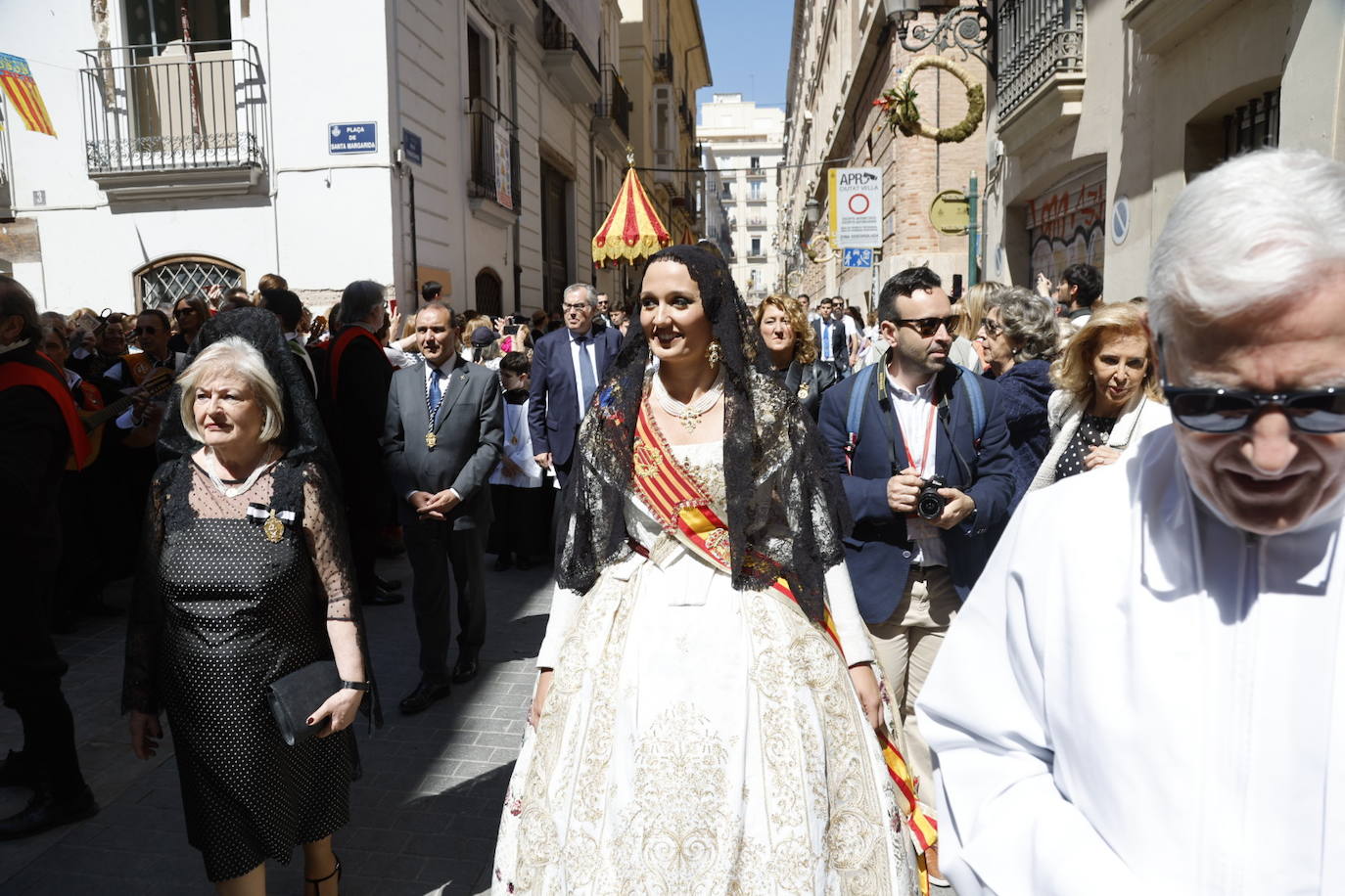 Las mejores imágenes de la procesión extraordinaria por el centenario de la Coronación de la Virgen de los Desamparados